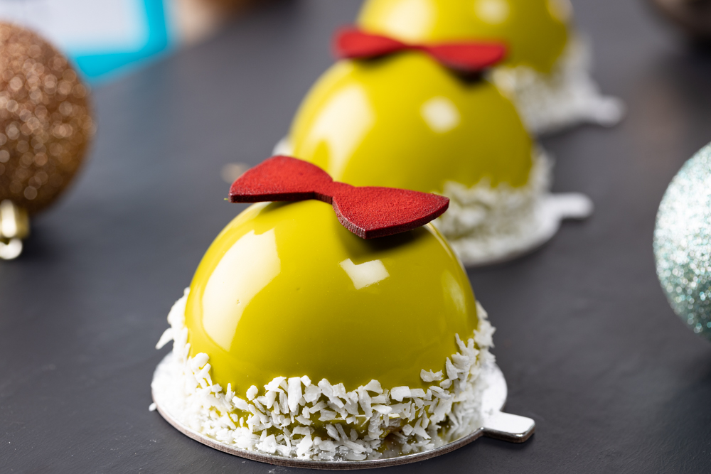 PISTACHIO DOME CHRISTMAS, Box of 6