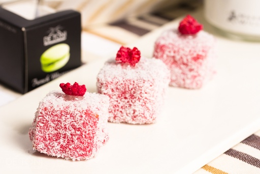 COCKTAIL LAMINGTON RASPBERRY, Box of 24