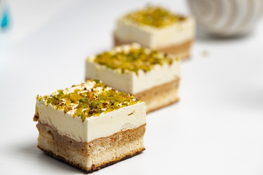 [EC-SL-TIR-VEG] TIRAMISU PISTACHIO SAFFRON, 47x47 SQUARE, Frozen, Box 48/1