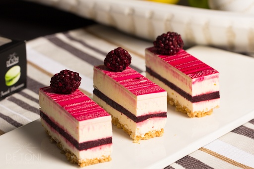 [1 SL-CHS-CAS-12X3] BLACKCURRANT(CASSIS) CHEESECAKE 12x3, Box of 6