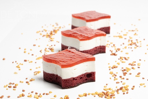 [SL-VEG-RED-VEL] STRAWBERRY SLICE VEGAN, 47x47 WAVE, Frozen, Box 48/1