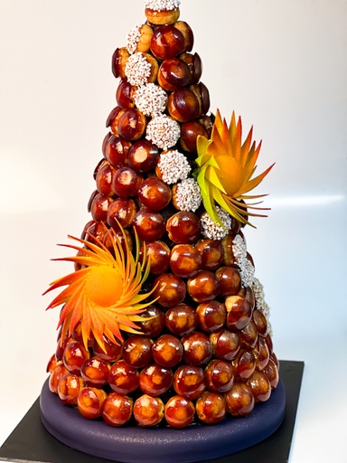 CROQUEMBOUCHE